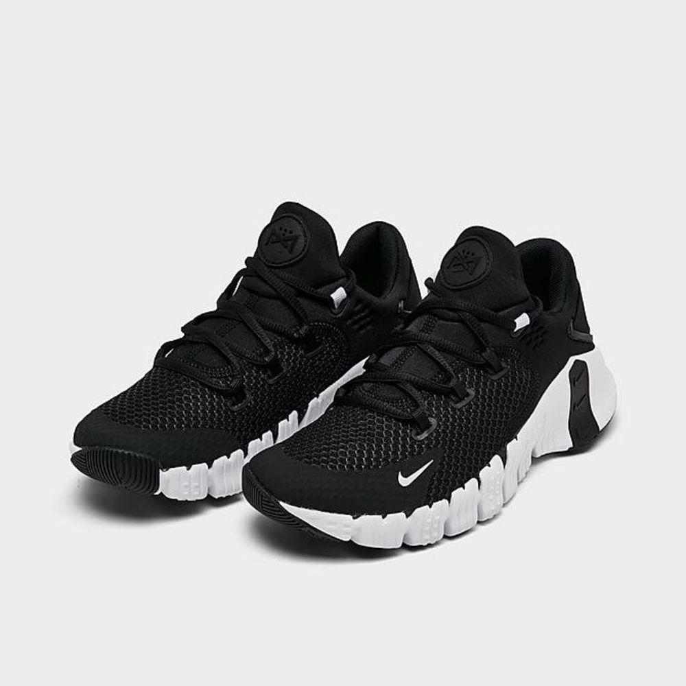 Women’s Nike Free Metcon 4 - Size 6 in Black and White